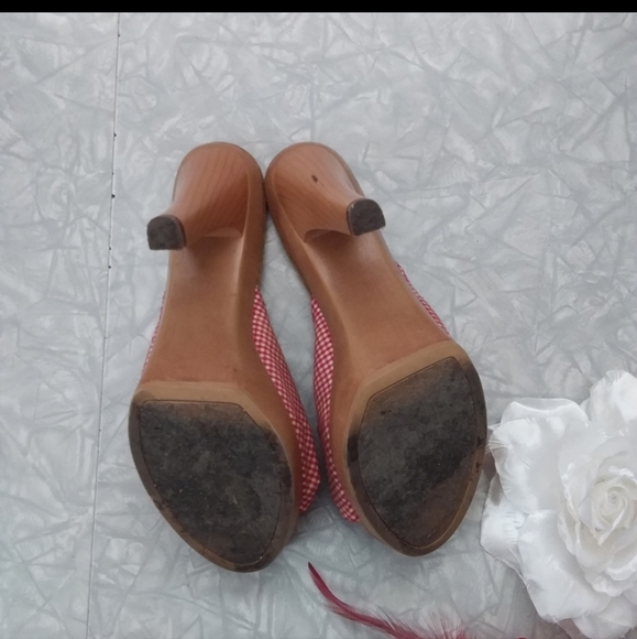 Red white gingham rockabilly pinup style shoes with wood heel 8 - Picture 4 of 7